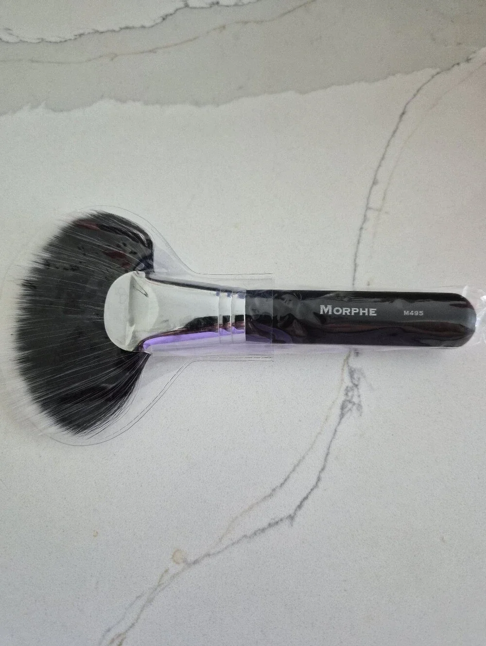 New M495 Morphe Black Fan Brush